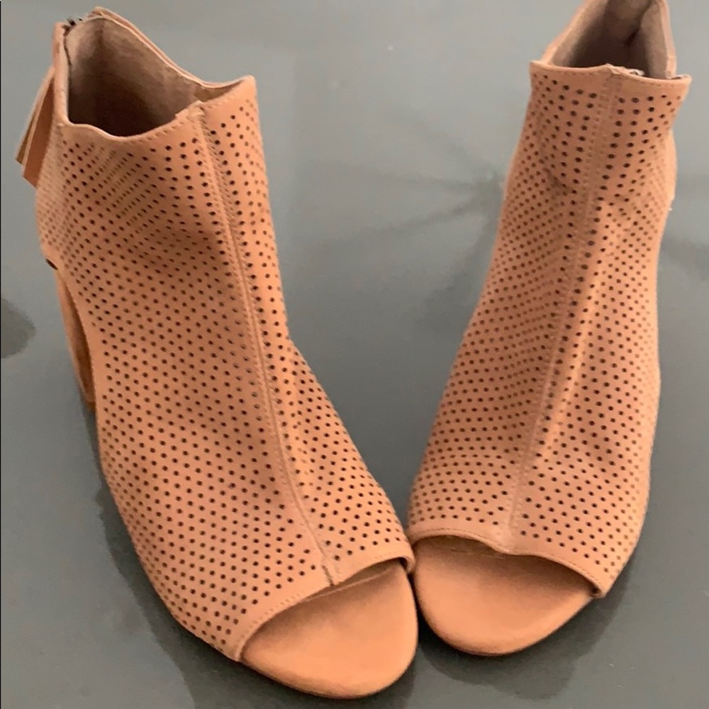 Shoe